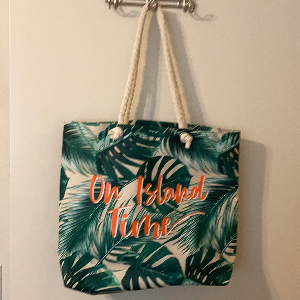 Tropical tote